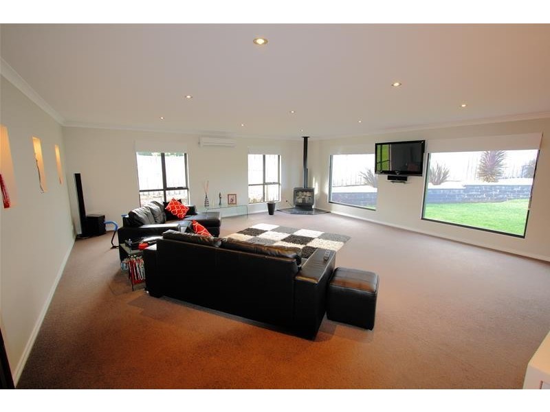 18 Burwood Street, Huonville TAS 7109