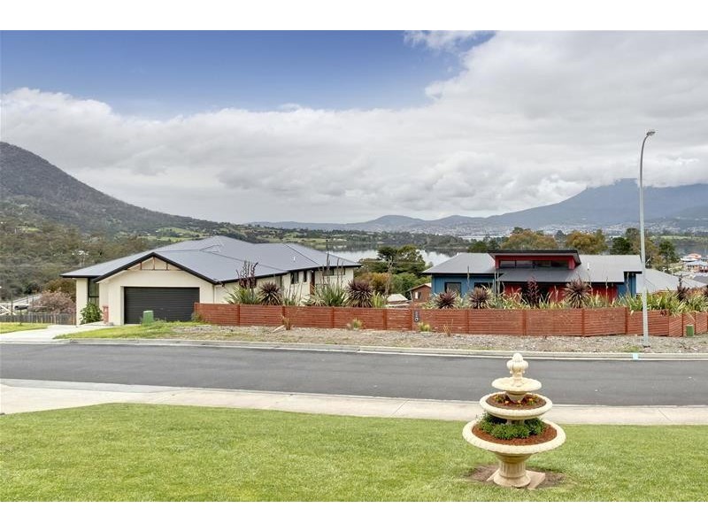 48 Clives Avenue, Old Beach TAS 7017
