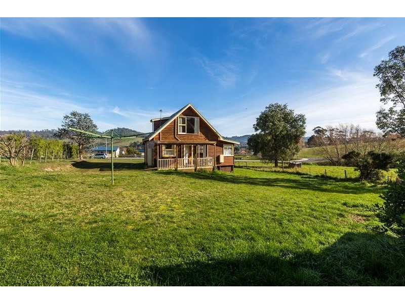 5 Solly Court, Cygnet TAS 7112