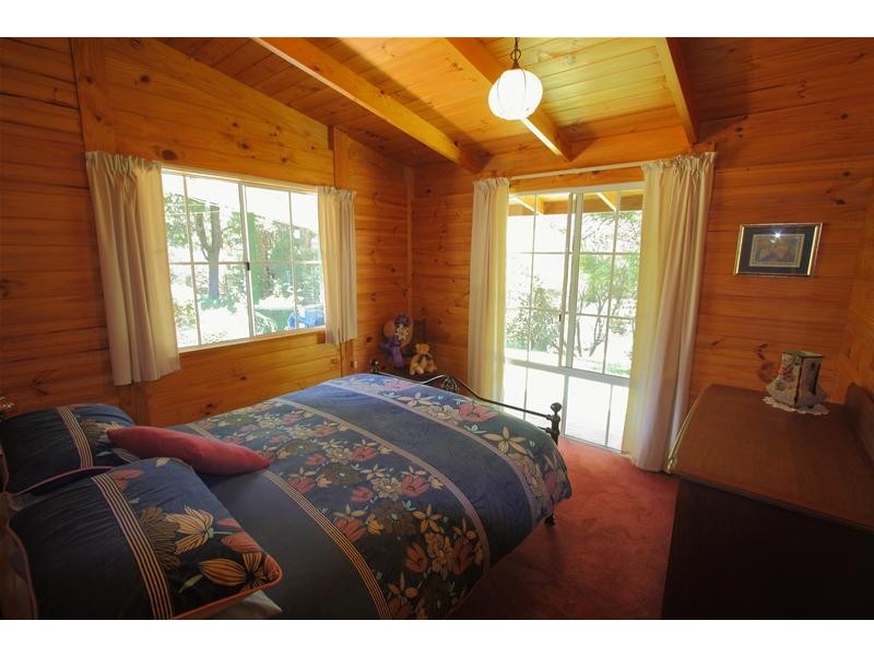 31 Hankins-Robertson Road, Geeveston TAS 7116