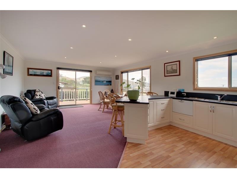 11 McKay Street, Dover TAS 7117