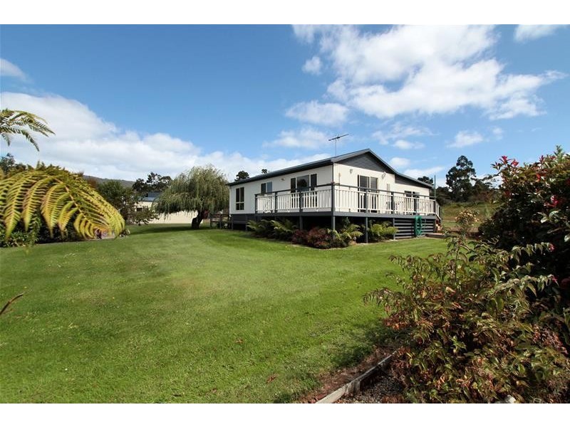 11 McKay Street, Dover TAS 7117