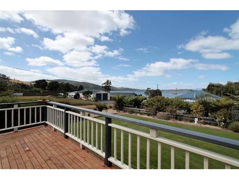 11 McKay Street, Dover TAS 7117