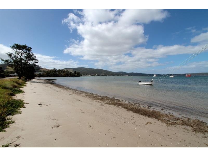 11 McKay Street, Dover TAS 7117