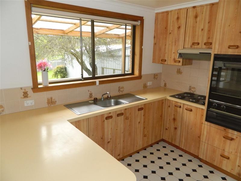 33 Knights Road, Huonville TAS 7109