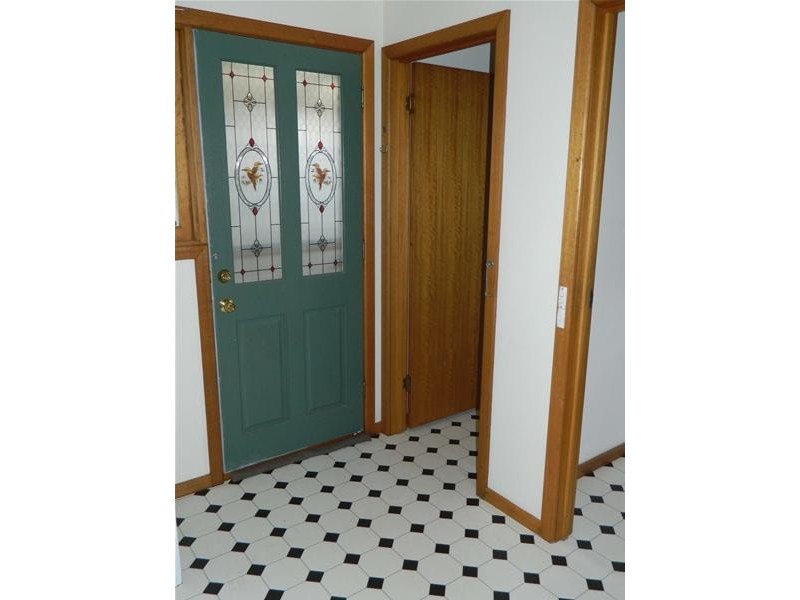 33 Knights Road, Huonville TAS 7109