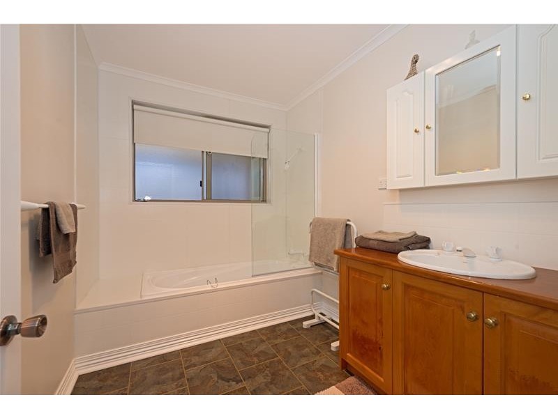 16 Mckay Street, Dover TAS 7117