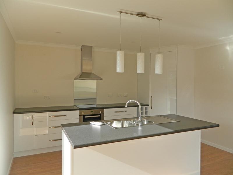 8 Lourdes Rise, Cygnet TAS 7112