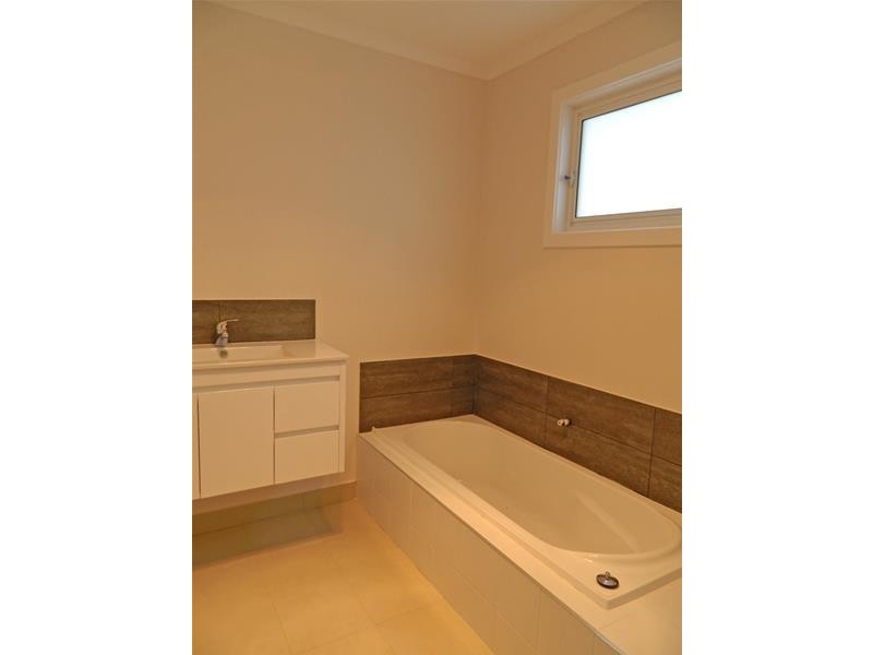 8 Lourdes Rise, Cygnet TAS 7112