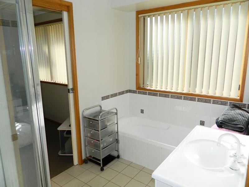 1/51 Summerleas Road, Kingston TAS 7050