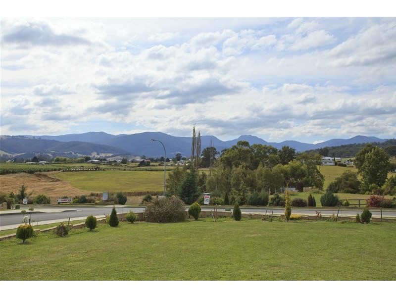 1 Pear Tree Close, Huonville TAS 7109