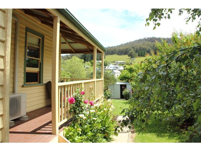 11 Marguerite Street, Ranelagh TAS 7109