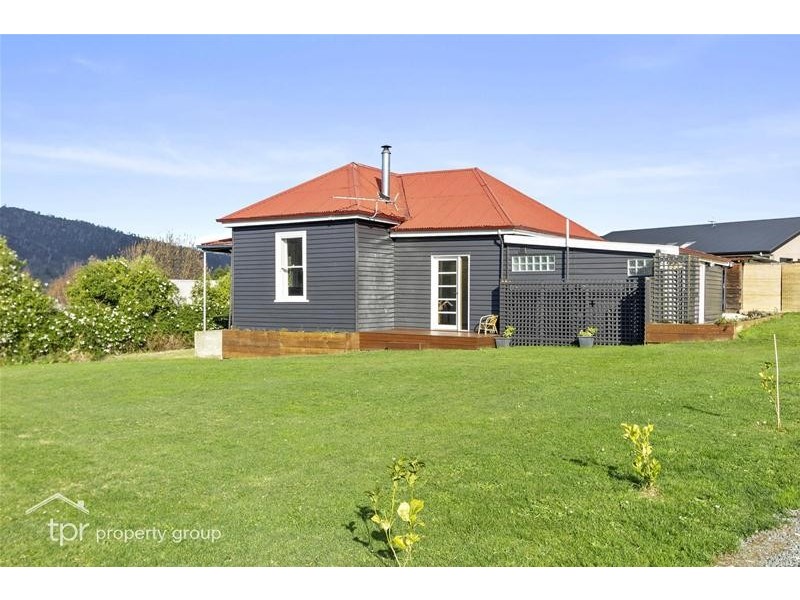 10 Wellington Street, Huonville TAS 7109