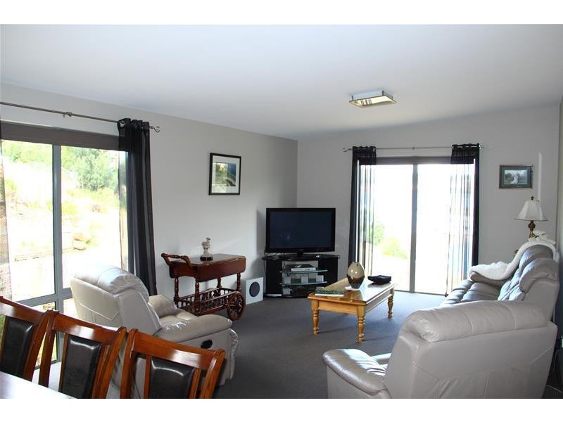 5 Percy Street, Port Huon TAS 7116