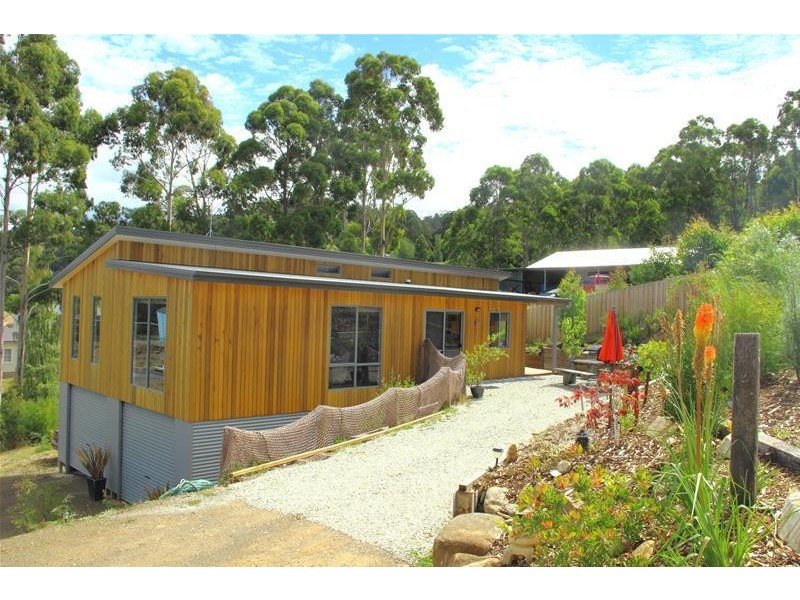 5 Percy Street, Port Huon TAS 7116