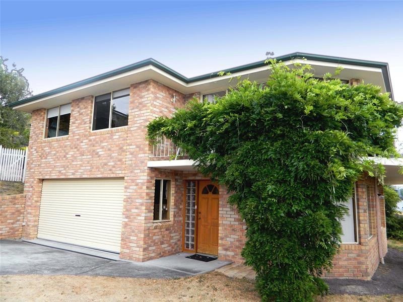 10 Seacrest Avenue, Blackmans Bay TAS 7052