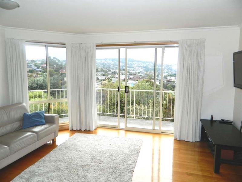 10 Seacrest Avenue, Blackmans Bay TAS 7052