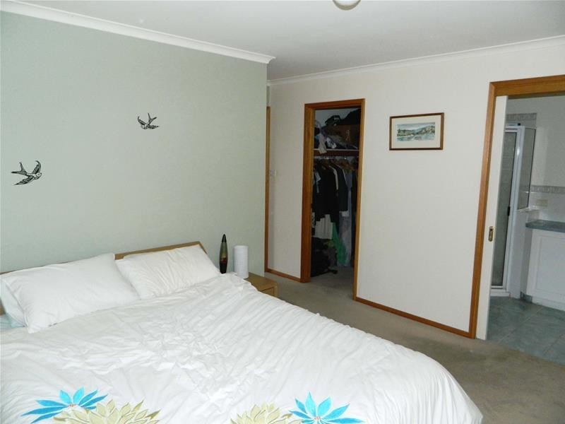 10 Seacrest Avenue, Blackmans Bay TAS 7052