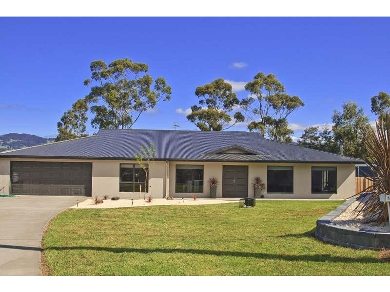 18 Burwood Street, Huonville TAS 7109