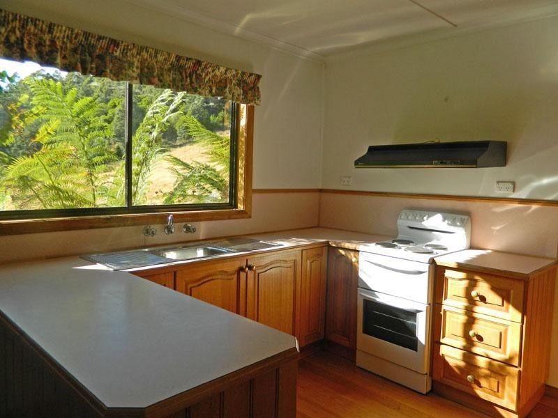 8 Blue Gum Road, Gardners Bay TAS 7112