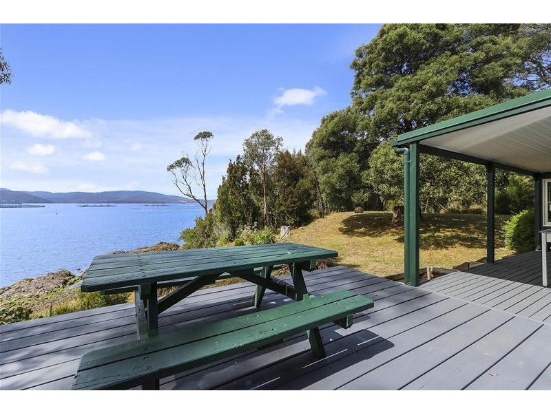981 Esperance Coast Road, Surveyors Bay TAS 7116