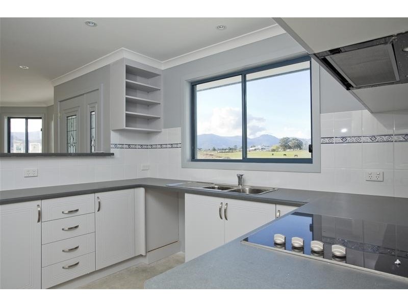 3 Plum Tree Close, Huonville TAS 7109