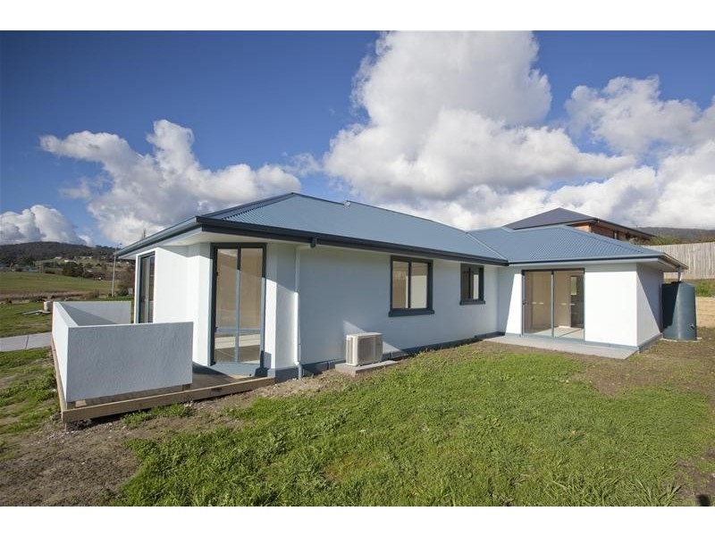 3 Plum Tree Close, Huonville TAS 7109