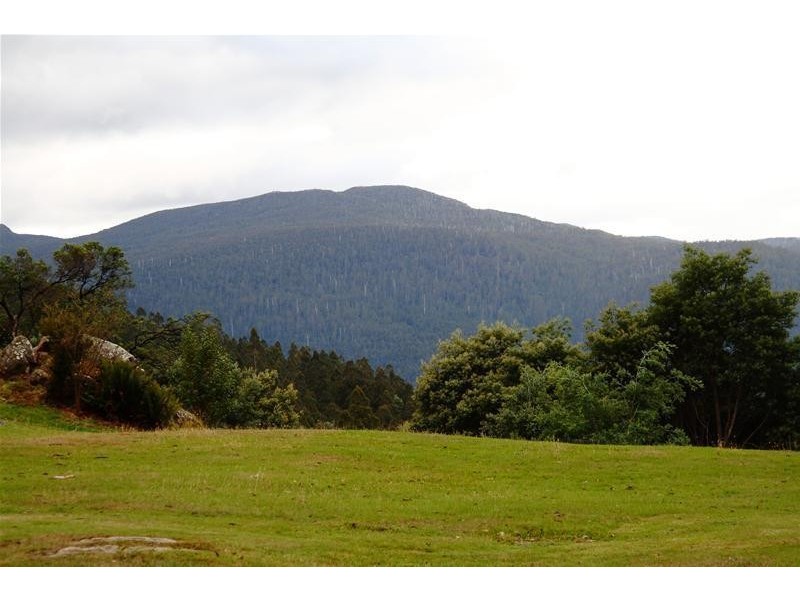 410 Cloverside Road, Lucaston TAS 7109