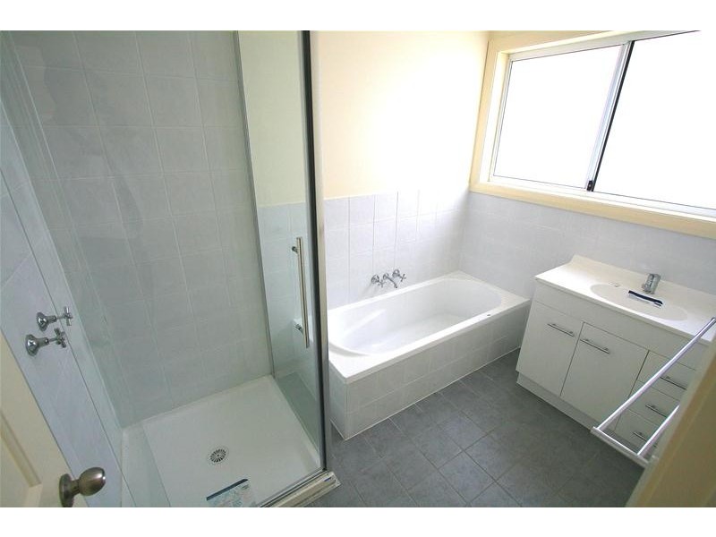 2/4 Walton Street, Huonville TAS 7109