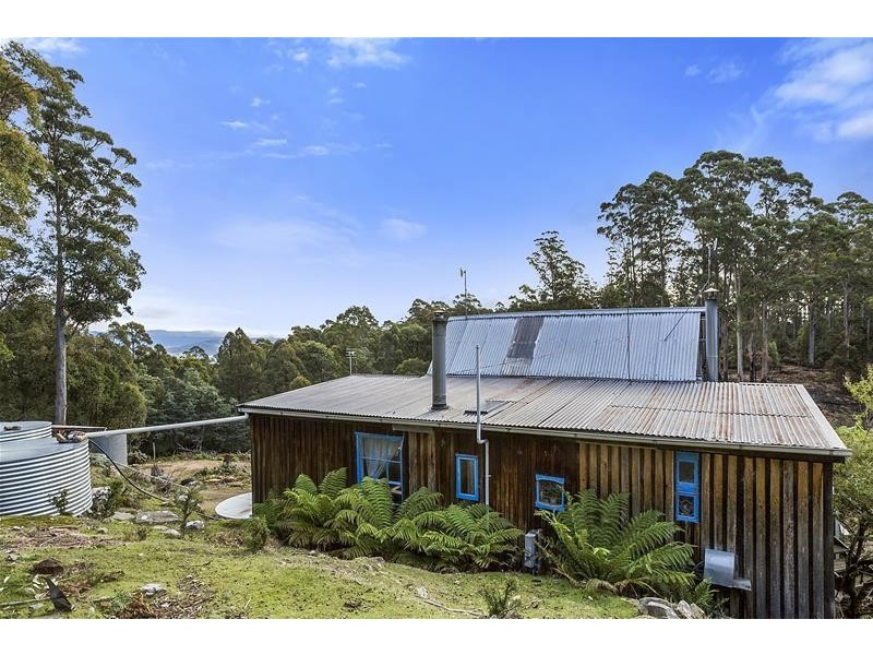 302 Cowens Road, Gardners Bay TAS 7112