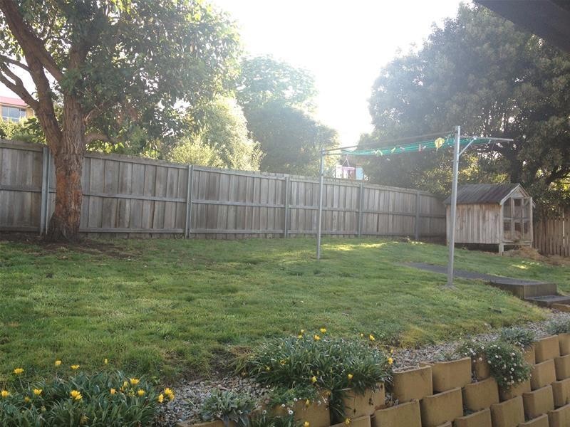 2/19 Willowbend Road, Kingston TAS 7050