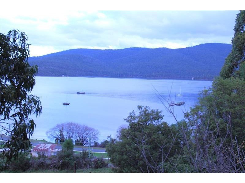 9 Chapel Lane, Dover TAS 7117