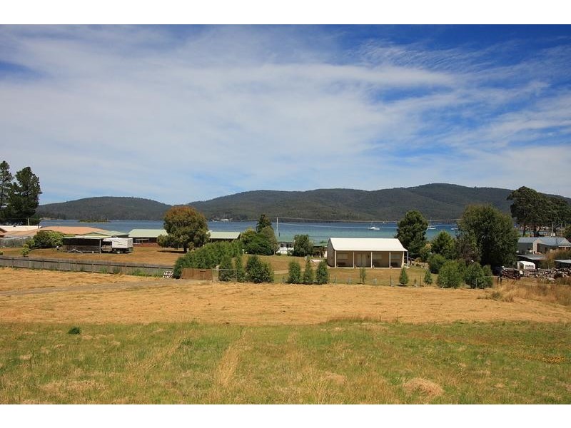 13 Fritton Drive, Dover TAS 7117