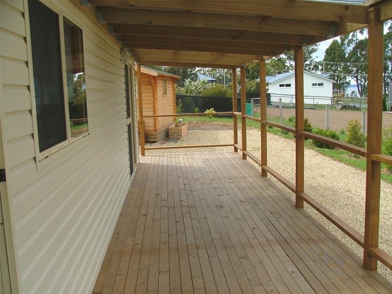 2 Fritton Drive, Dover TAS 7117