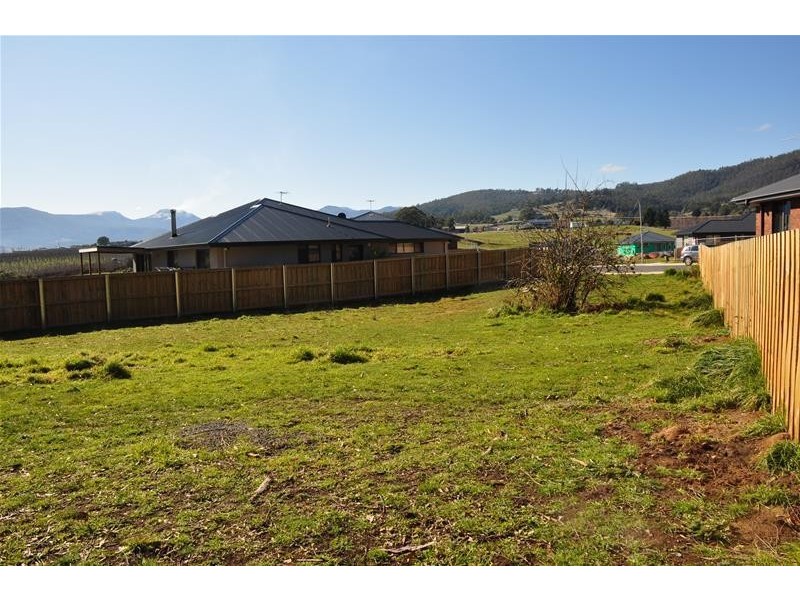 8 Bramley Close, Huonville TAS 7109