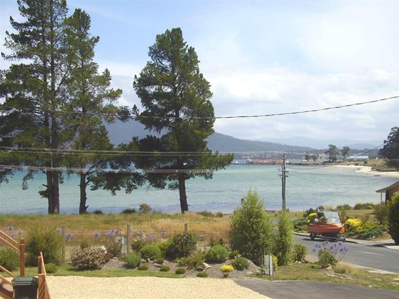 8 Fritton Drive, Dover TAS 7117