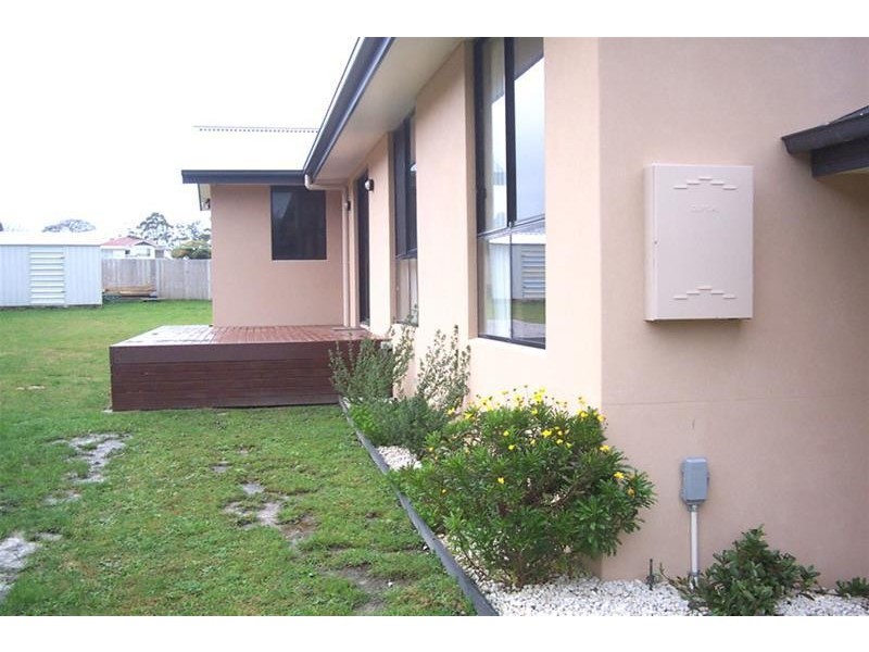 8 Fritton Drive, Dover TAS 7117