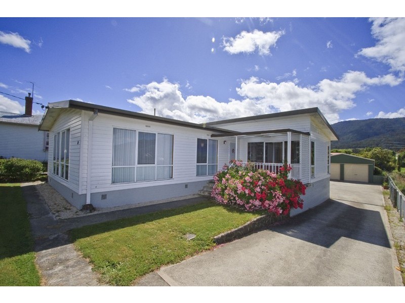 88 Main Street, Huonville TAS 7109