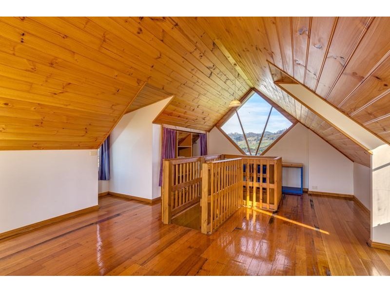 5 Solly  Court, Cygnet TAS 7112