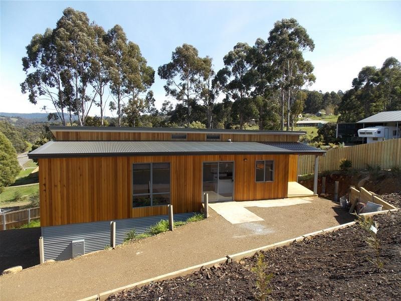 5 Percy Street, Port Huon TAS 7116