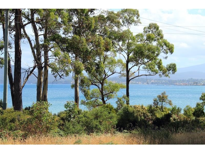 1/225 Kent Beach Road, Dover TAS 7117