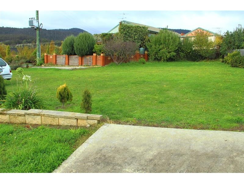 1 Pear Tree Close, Huonville TAS 7109