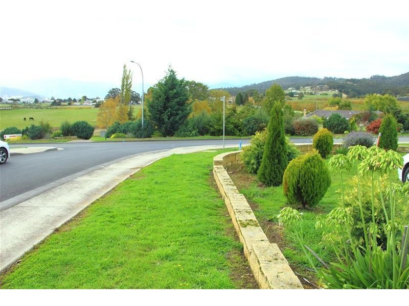 1 Pear Tree Close, Huonville TAS 7109