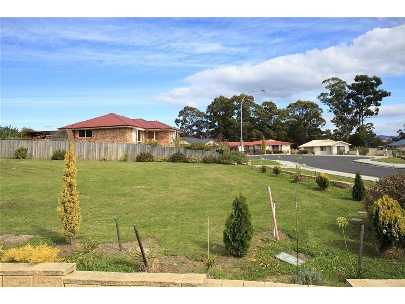 1 Pear Tree Close, Huonville TAS 7109