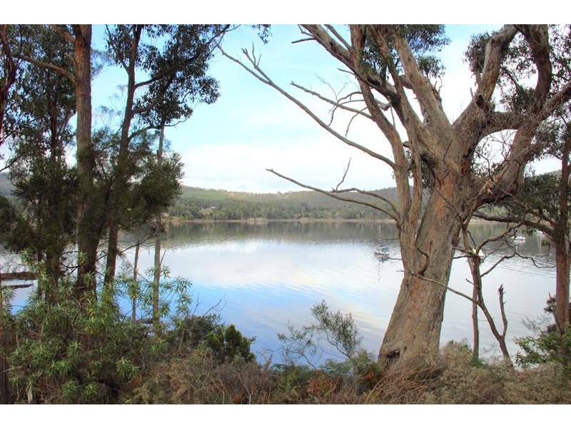 12 Chuter Street, Deep Bay TAS 7112