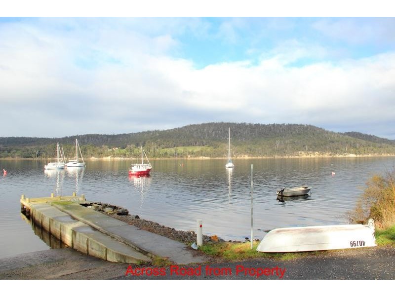 12 Chuter Street, Deep Bay TAS 7112