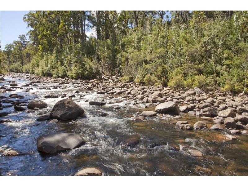 1 Russell Road, Lonnavale TAS 7109