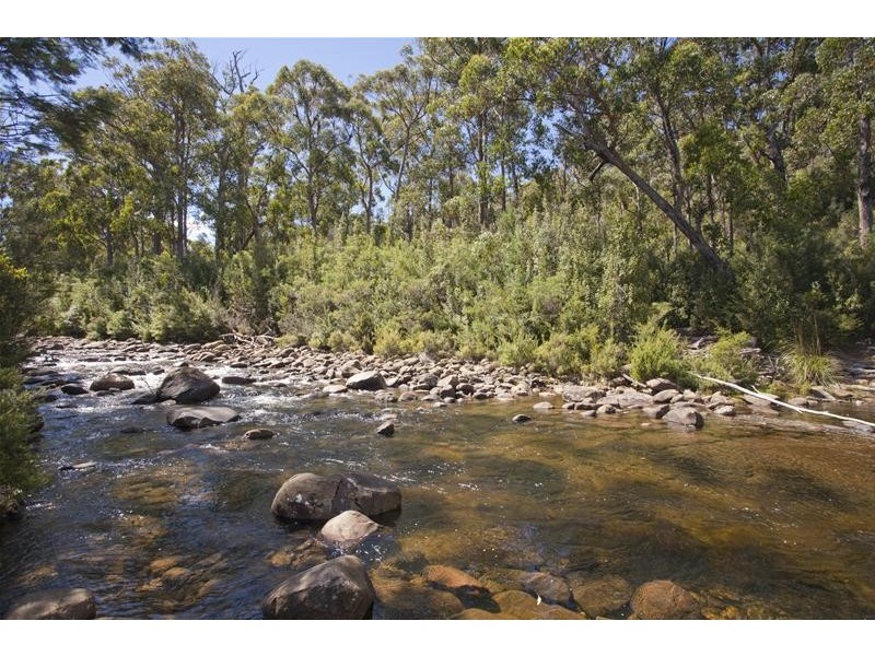 1 Russell Road, Lonnavale TAS 7109