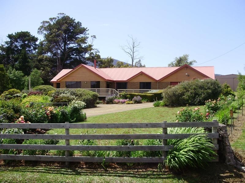 23 Abels Bay Road, Deep Bay TAS 7112