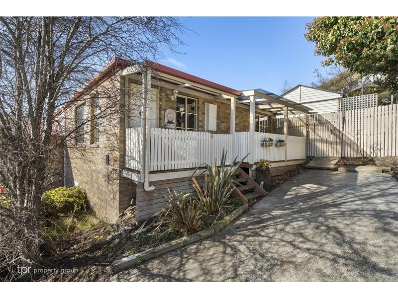 5/1-2 Allport Place, Lenah Valley TAS 7008